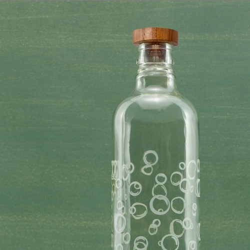 Bubbles Glass Water Bottle With Wooden Stopper - Image 2