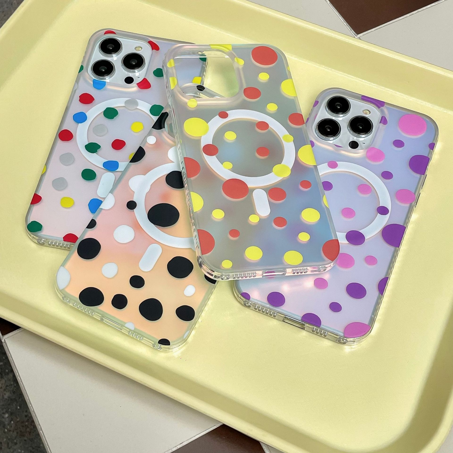 Magnetic Wave Point Phone Case - Image 4