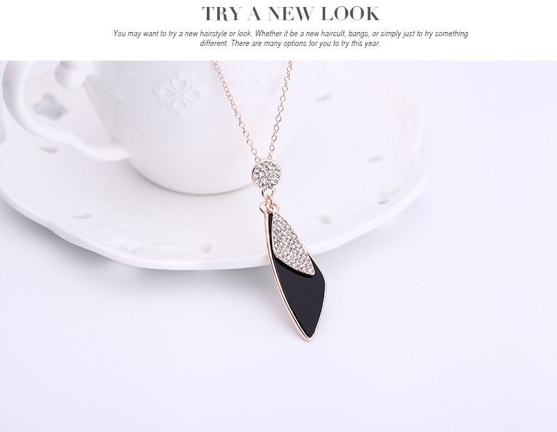 Crystal Jewelry Set Necklace Earrings - Image 4