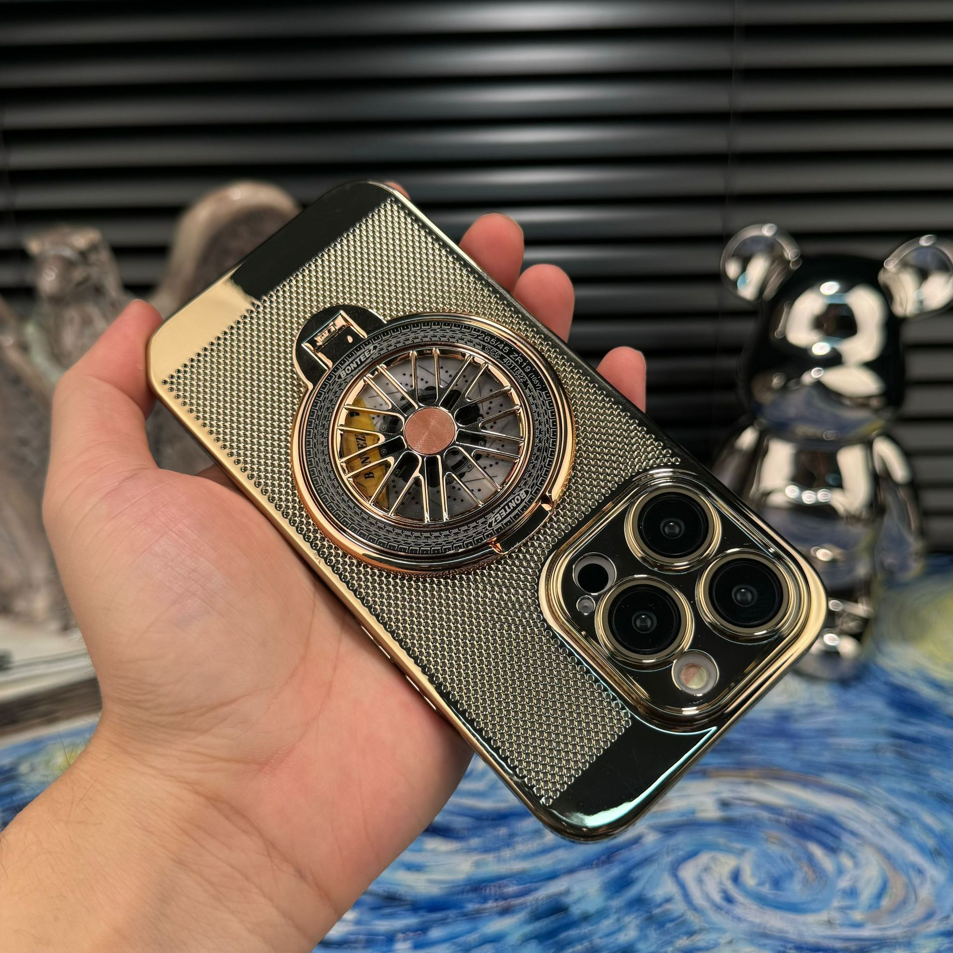 Gyro Rotating Bracket Phone Case