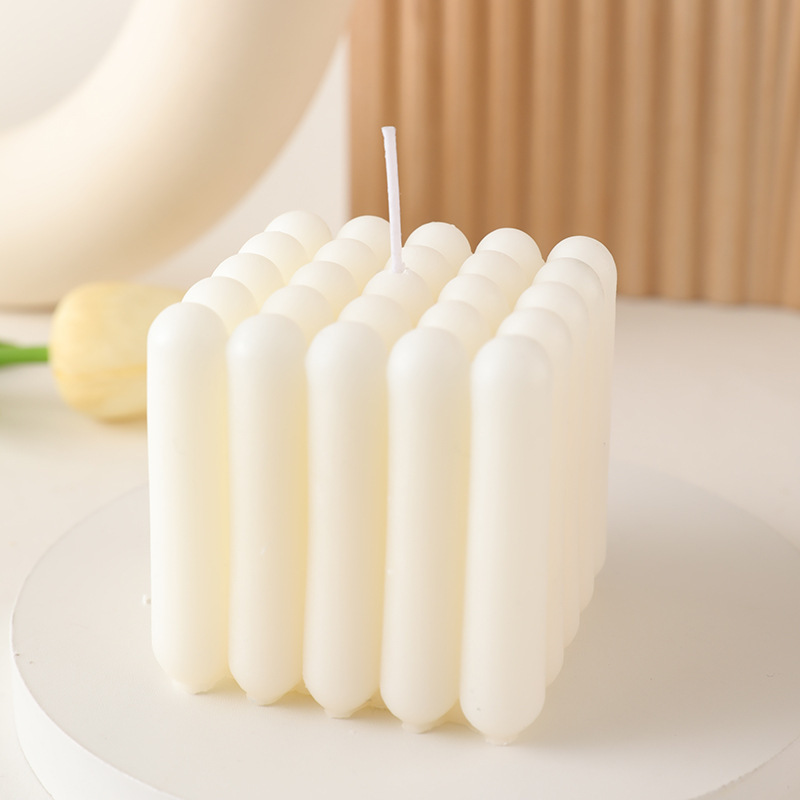 Geometric Shaped Ornaments Aromatherapy Candles - Image 4