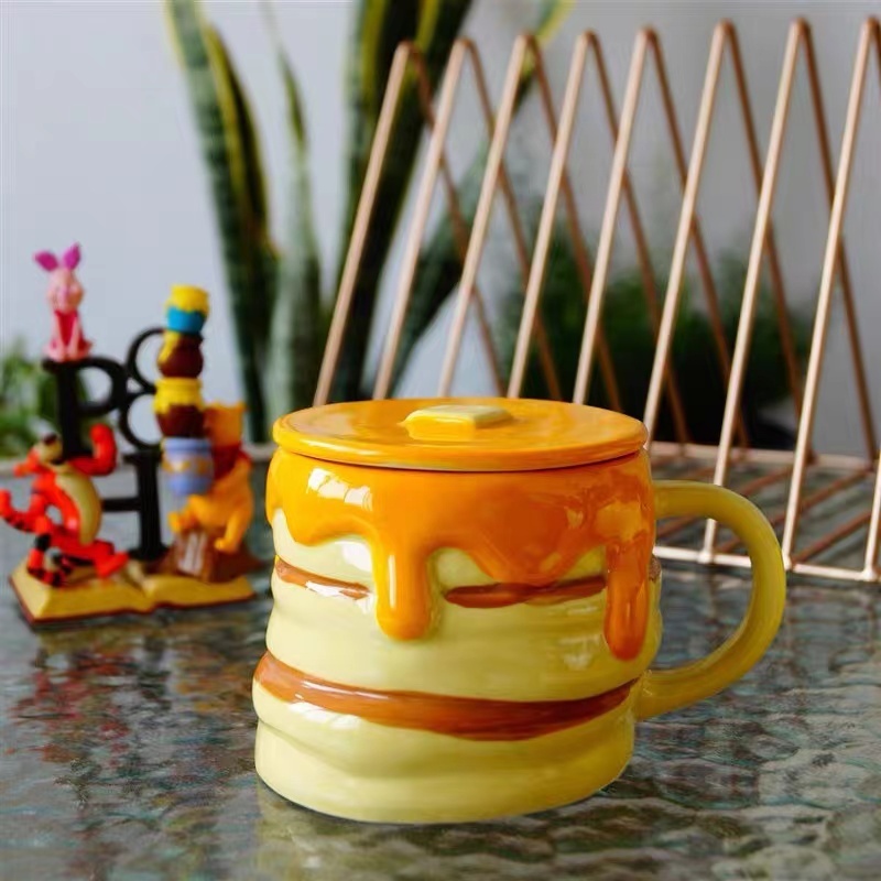 Underglaze Colored Ceramic Mug With Lid