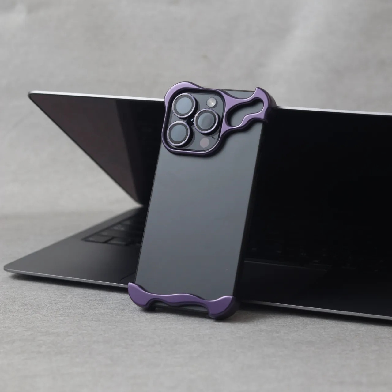 Zinc Alloy Phone Case - Image 9