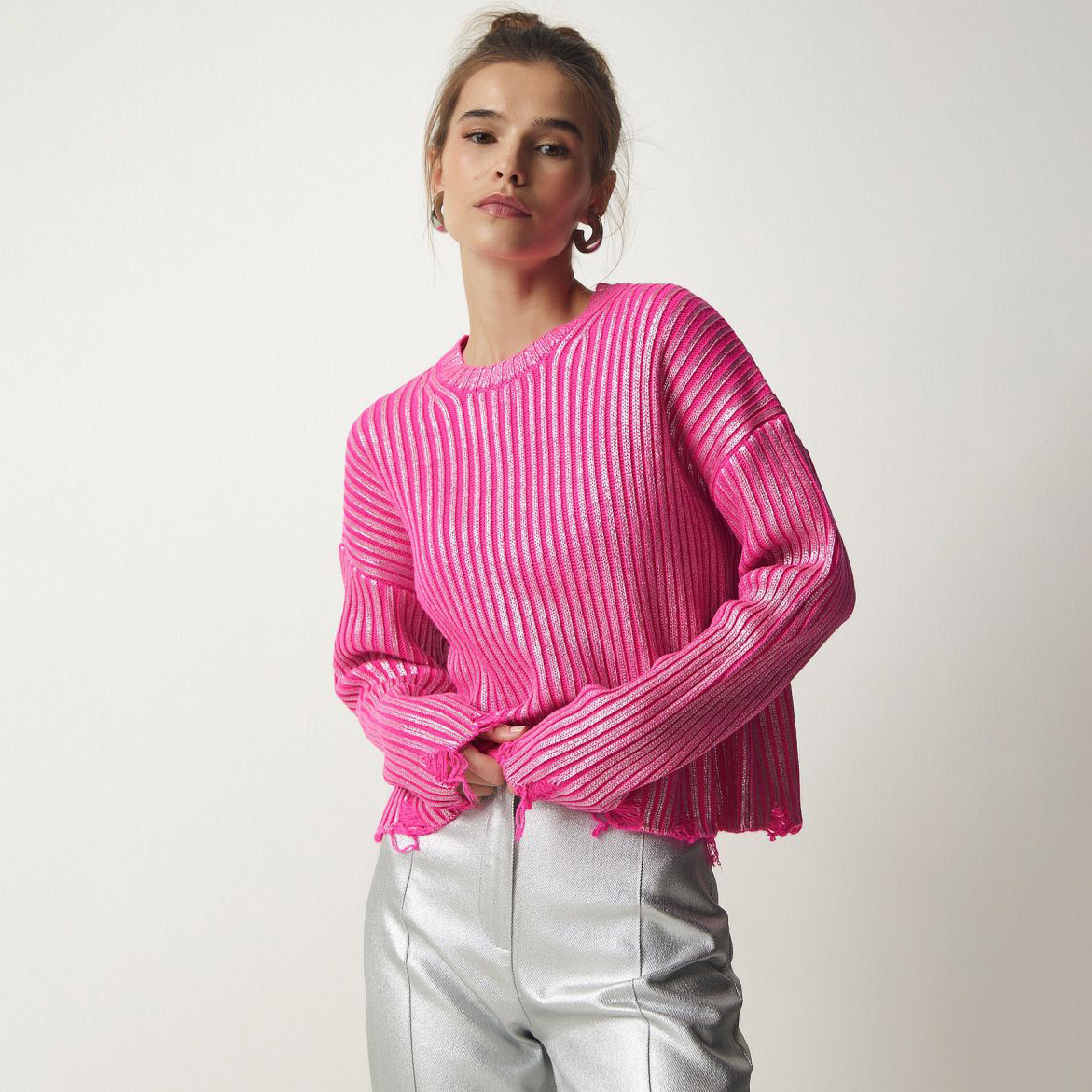 Ragged Design Short Knitwear Top