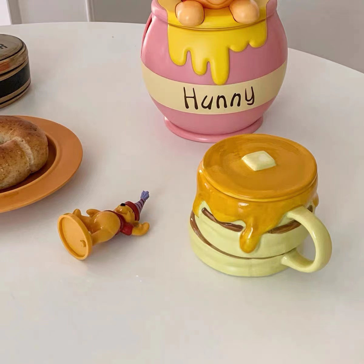 Underglaze Colored Ceramic Mug With Lid - Image 3