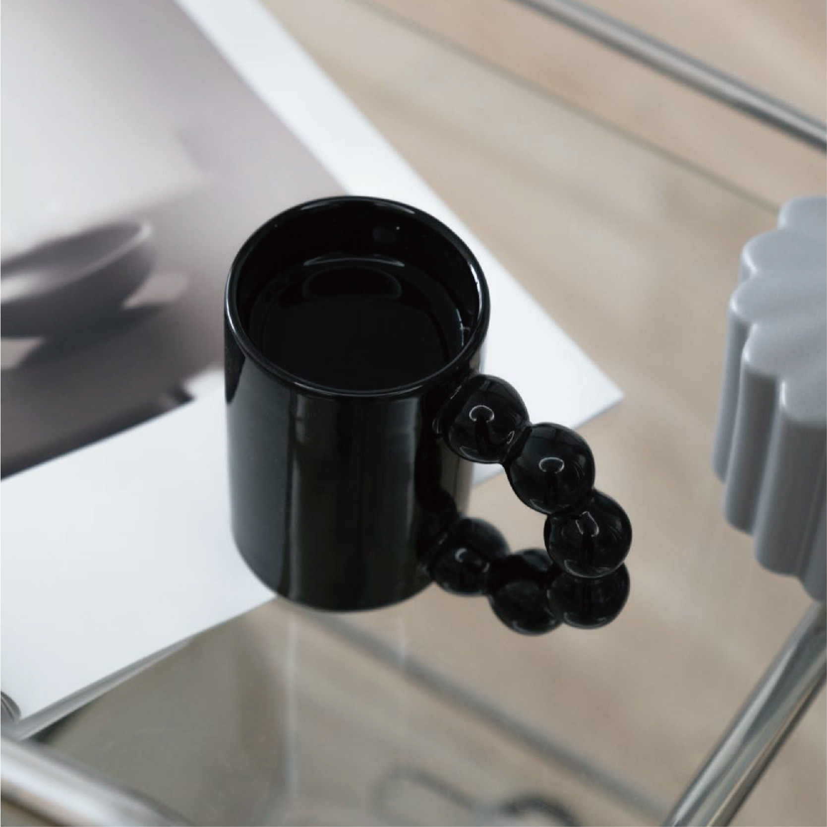 Ceramic Bubble Handle Mug With Lid - Image 6