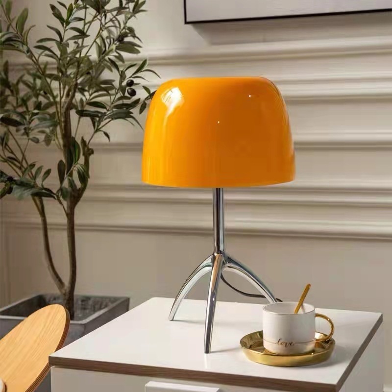 Retro Design Copper Table Lamp