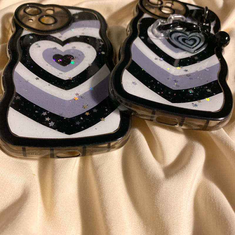 Love Pendant Phone Case - Image 4