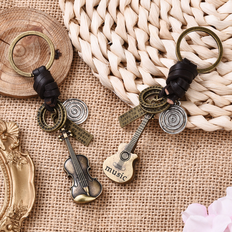 Simple Personality Vintage Guitar Keychain