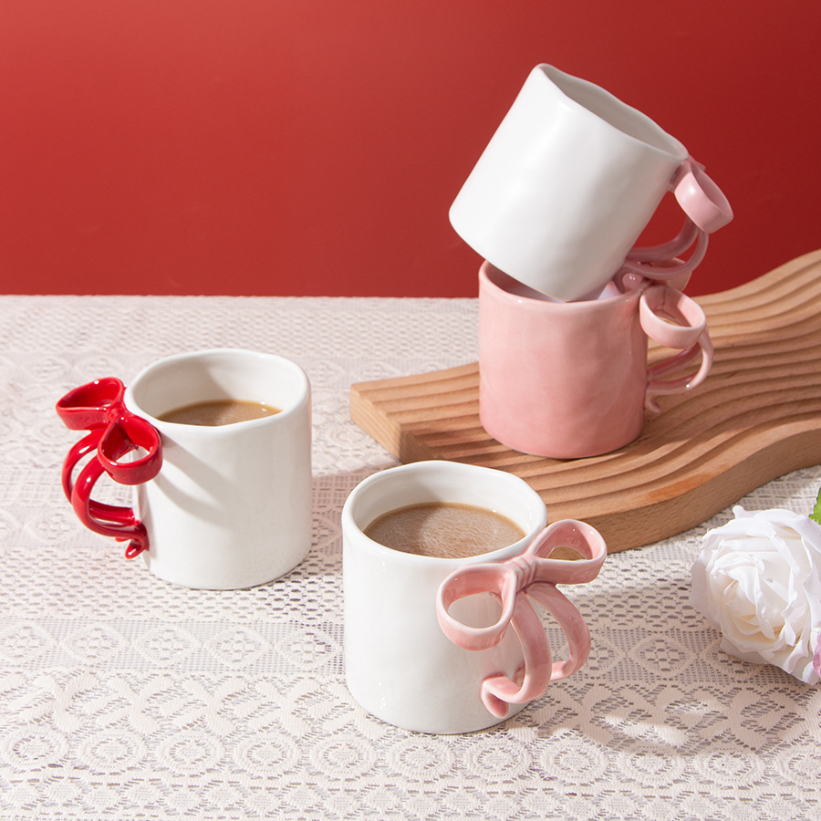 Good-Looking Bow Ceramic Mug