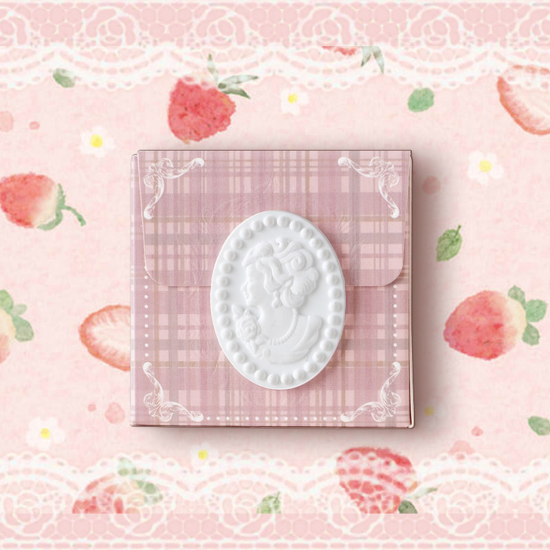 Natural Nude Gradient Embossed Blush - Image 2