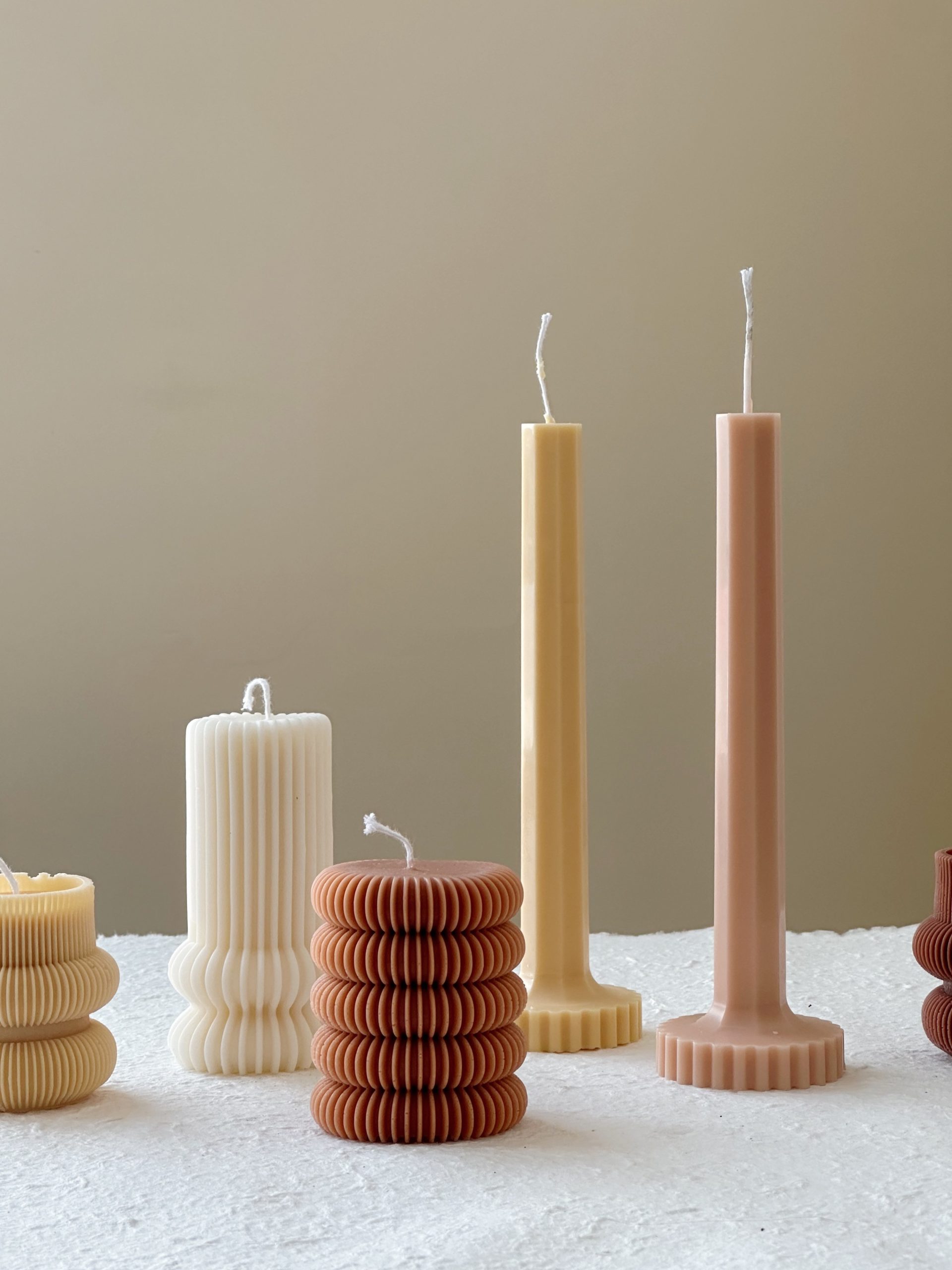 Striped Cylinder Handmade Aromatherapy Candle - Image 9