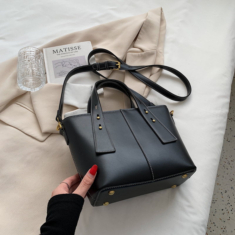 Retro Texture Handbag