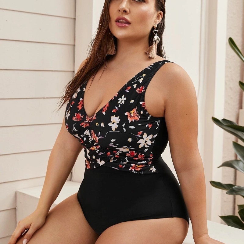 Plus Size One-piece Printed Swimsuit
