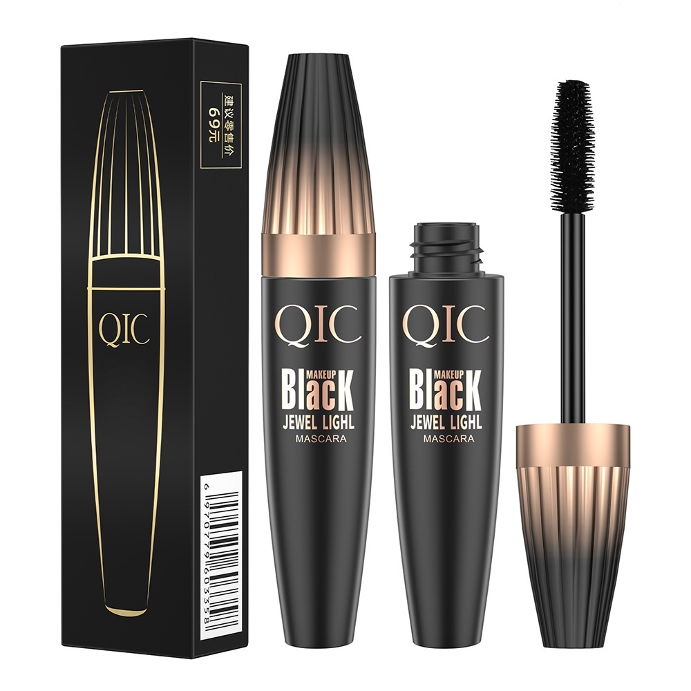 Waterproof And Sweatproof Mascara - Image 4