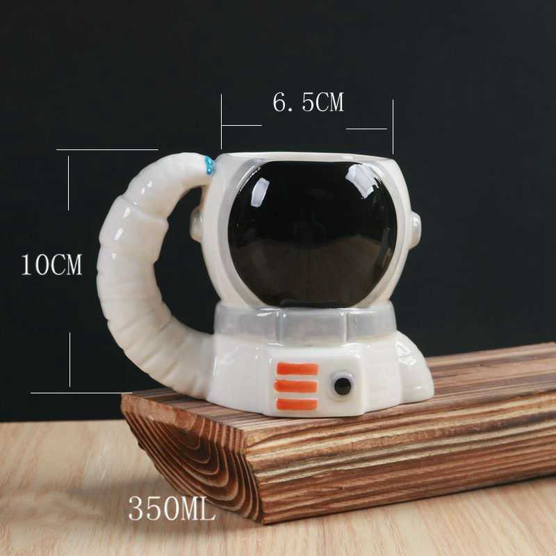 Large Capacity Astronaut Ceramic Cup - Image 4