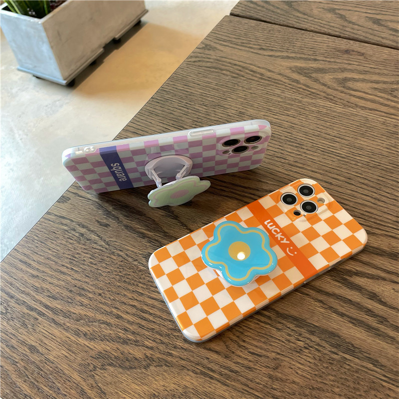Cell Phone Case With Lattice Bracket - Image 7