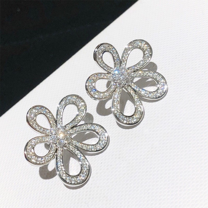 Hollow Sunflower Earrings For Women - Image 2