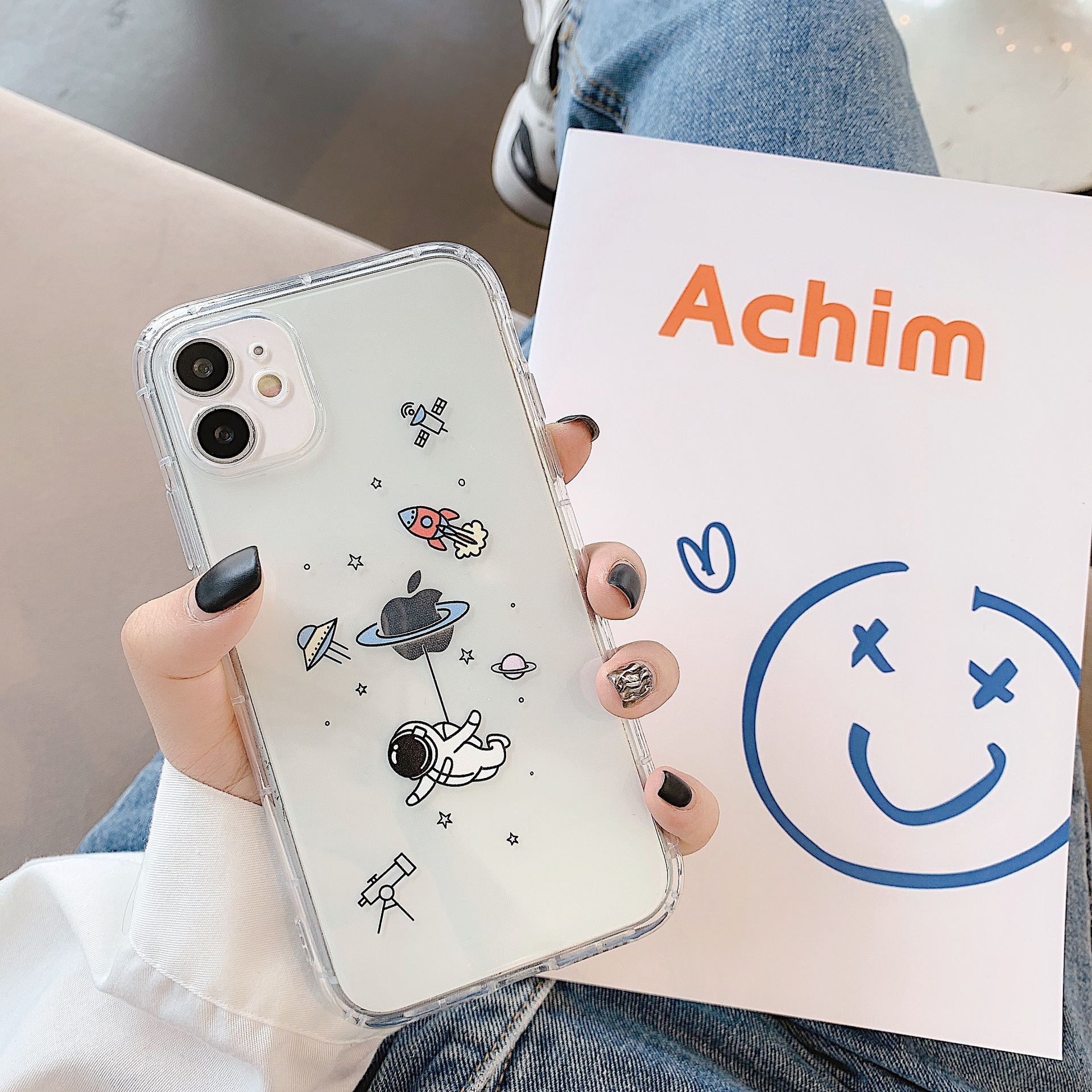 Creative Astronaut Transparent Phone Case - Image 4