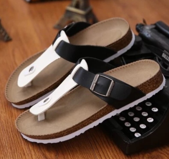 One Toe Sided Men Sandals - Image 4
