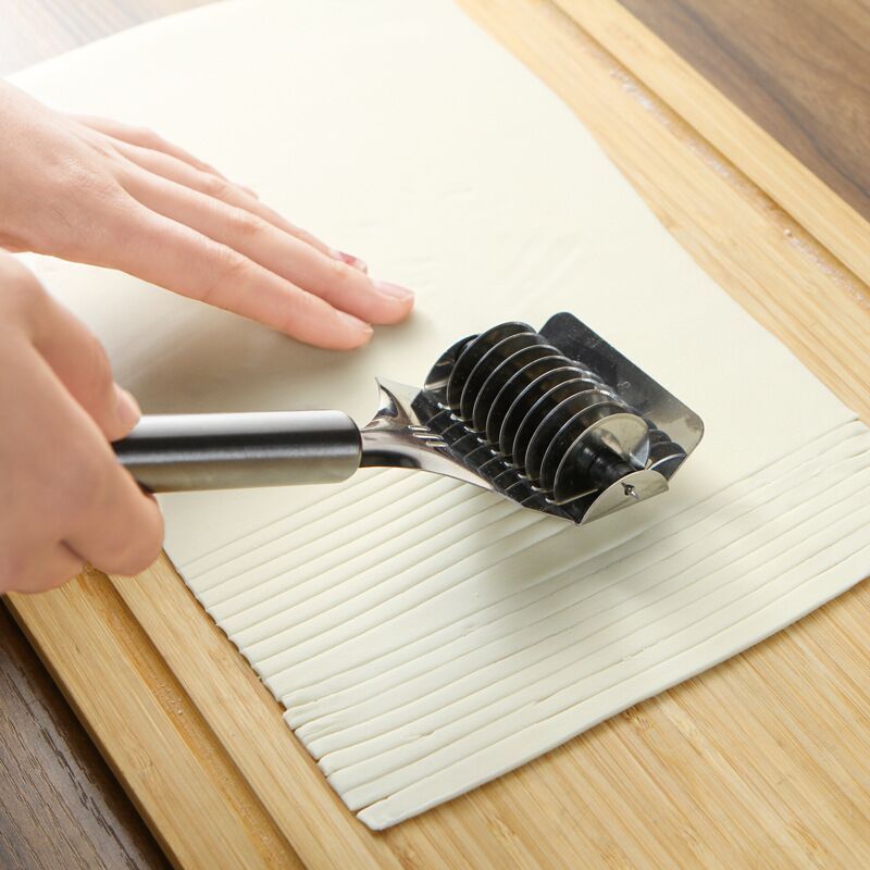 Stainless Steel Manual Noodle Cutter Roller - Image 5