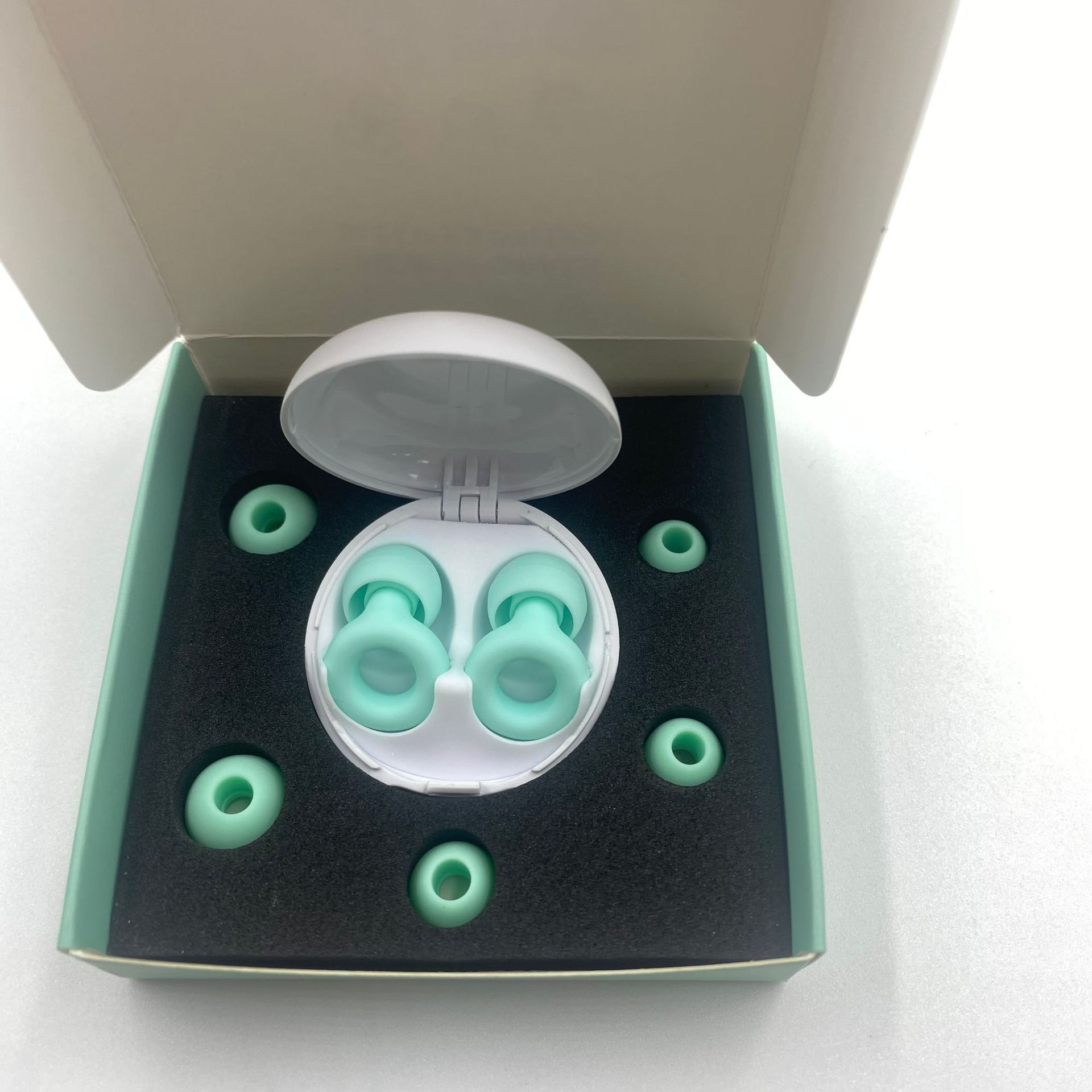Sleep Soundproof Earplugs - Image 2