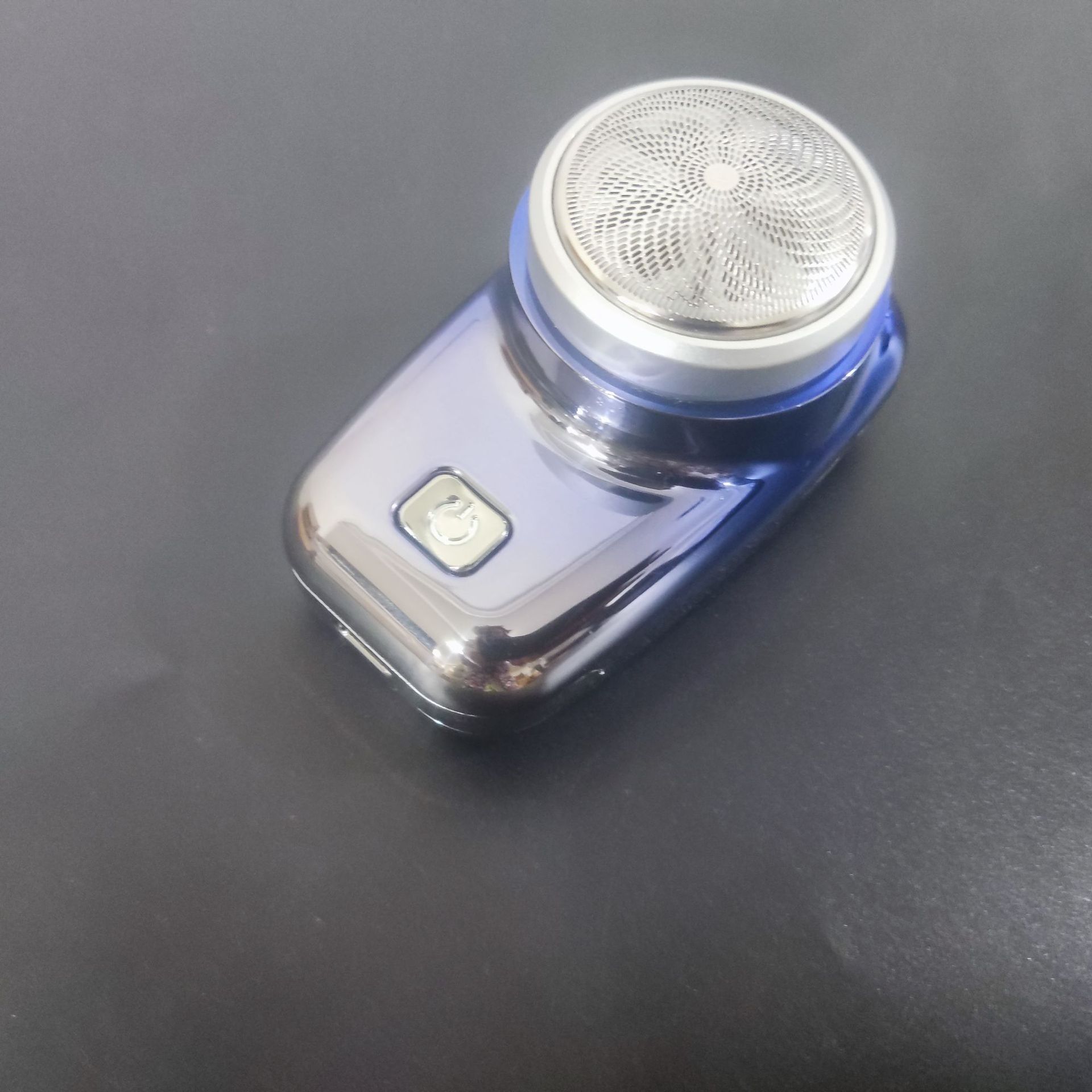 Mini Portable Digital Display Electric Shaver - Image 4
