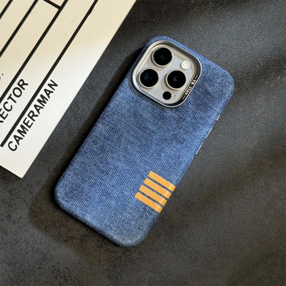 Retro Magnetic Drop-Resistant Protective Case - Image 2