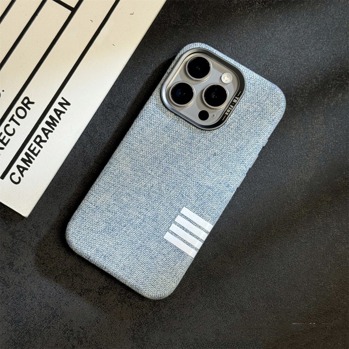 Retro Magnetic Drop-Resistant Protective Case - Image 3