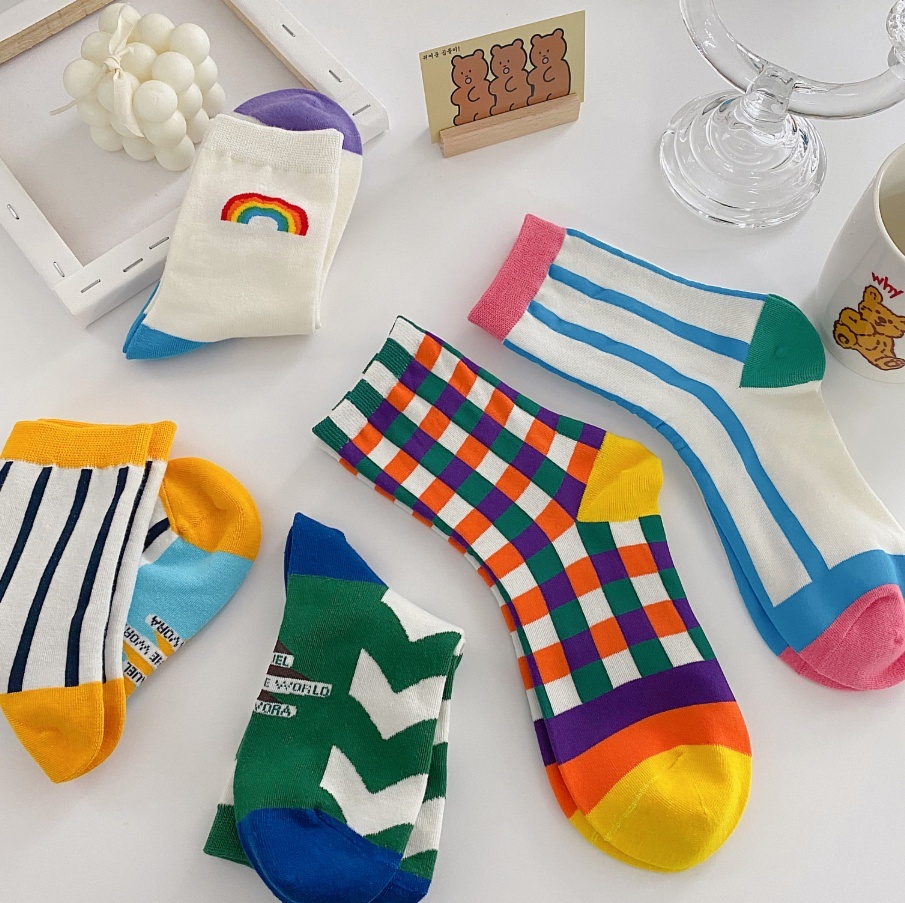 Rainbow Women Cute Mid-Calf Length Socks - Image 10