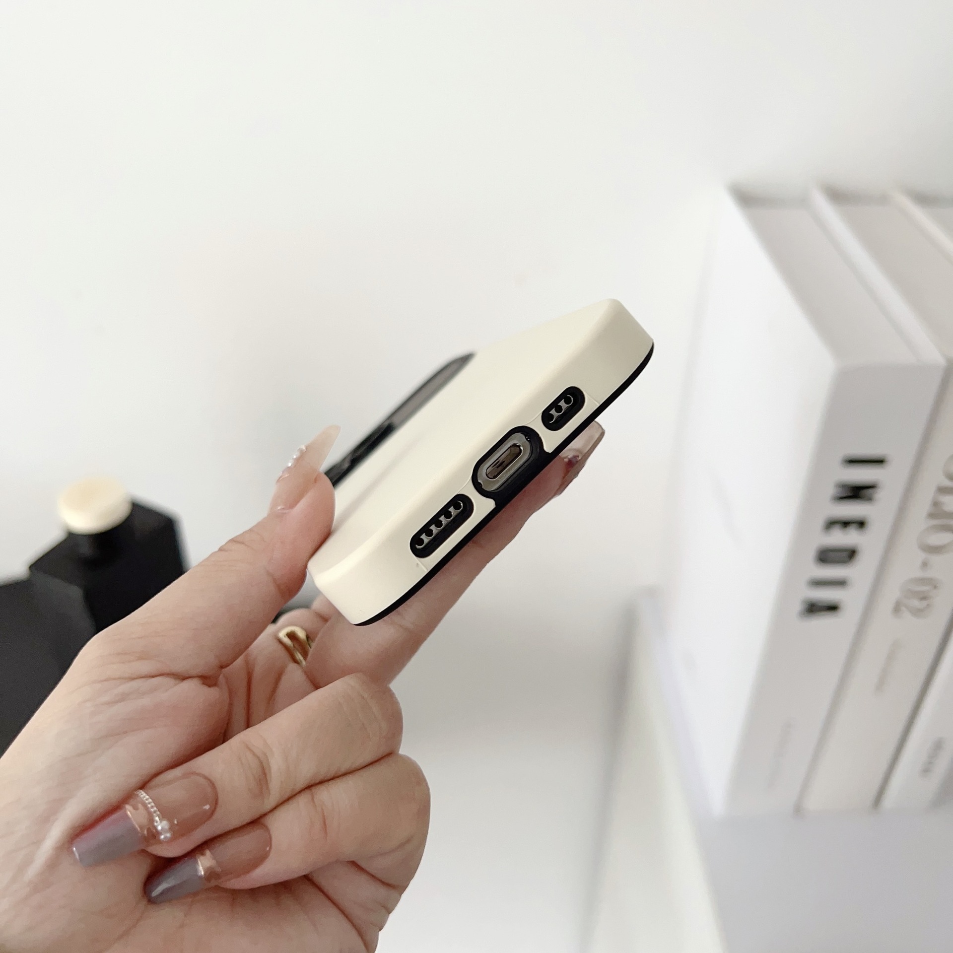 Skin Sensitive Phone Case - Image 5