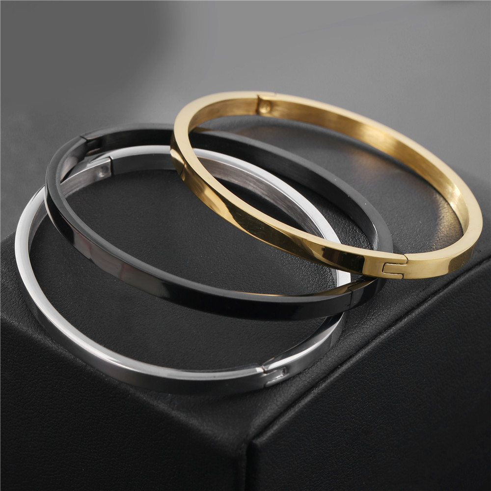 Simple Fashion Glossy Bracelet For Men