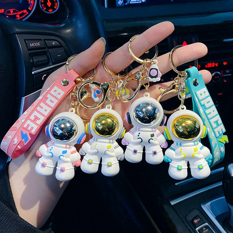 Cartoon Cool Astronaut Dripping Keychain