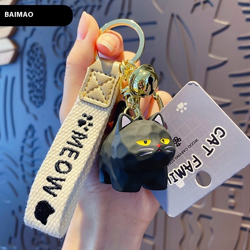 Cute Creative Resin Wood Carving Keychain - Image 3