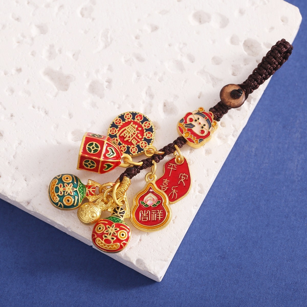 Vintage Sand Gold Car Keychain