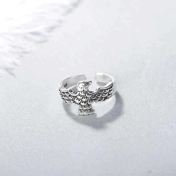 Old Pattern Eagle Ring - Image 2