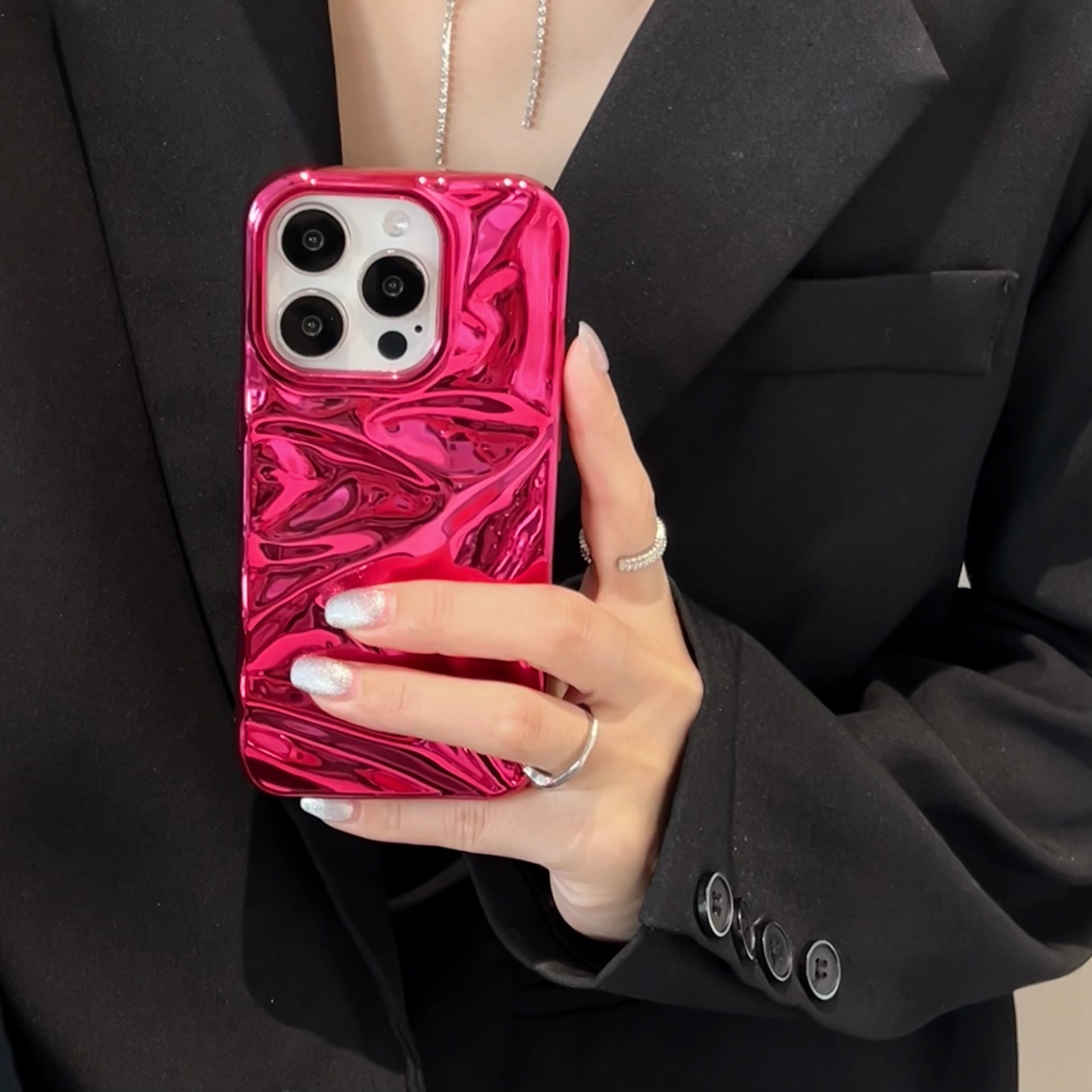 Electroplating Three-Dimensional Wrinkled Phone Case