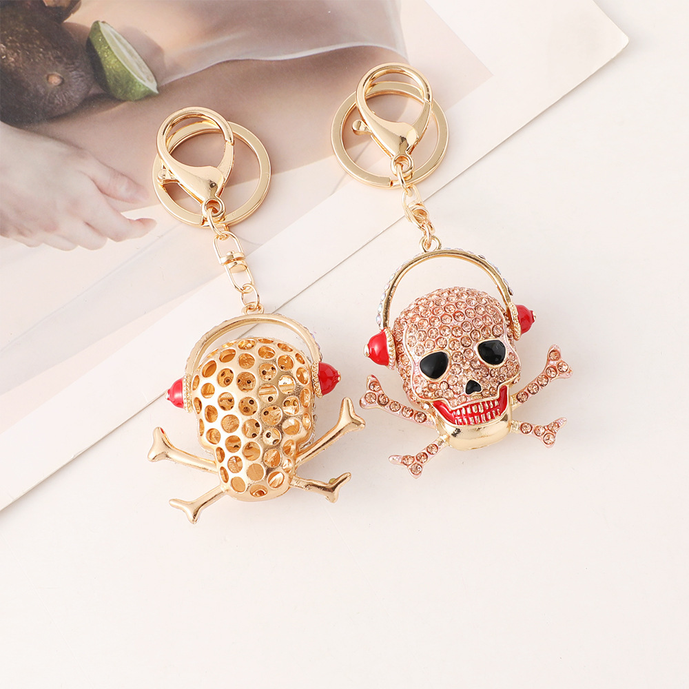 Creative Skeleton Car Keychain Pendant - Image 3