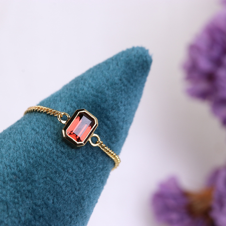 Natural Garnet Exquisite Chain Ring