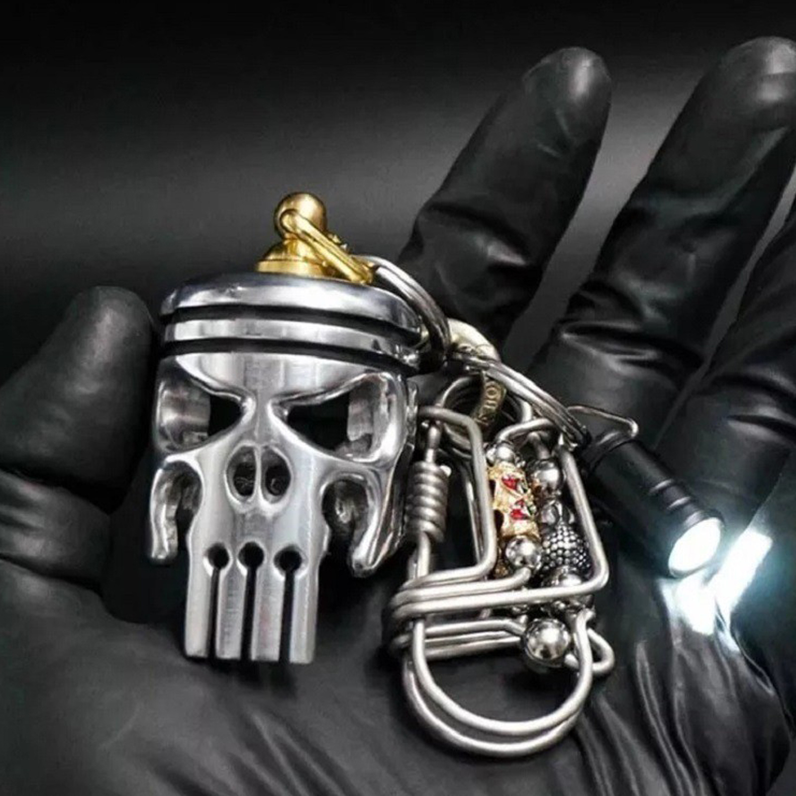 Creative Alloy Skull Keychain