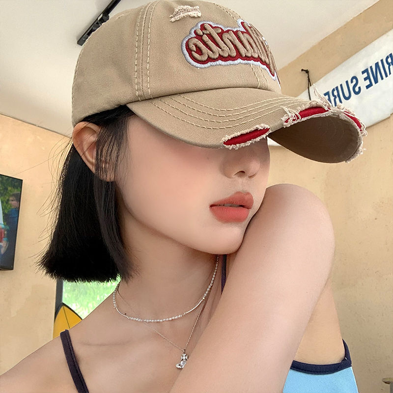 Soft Top Broken Letter Duck Tongue Hat