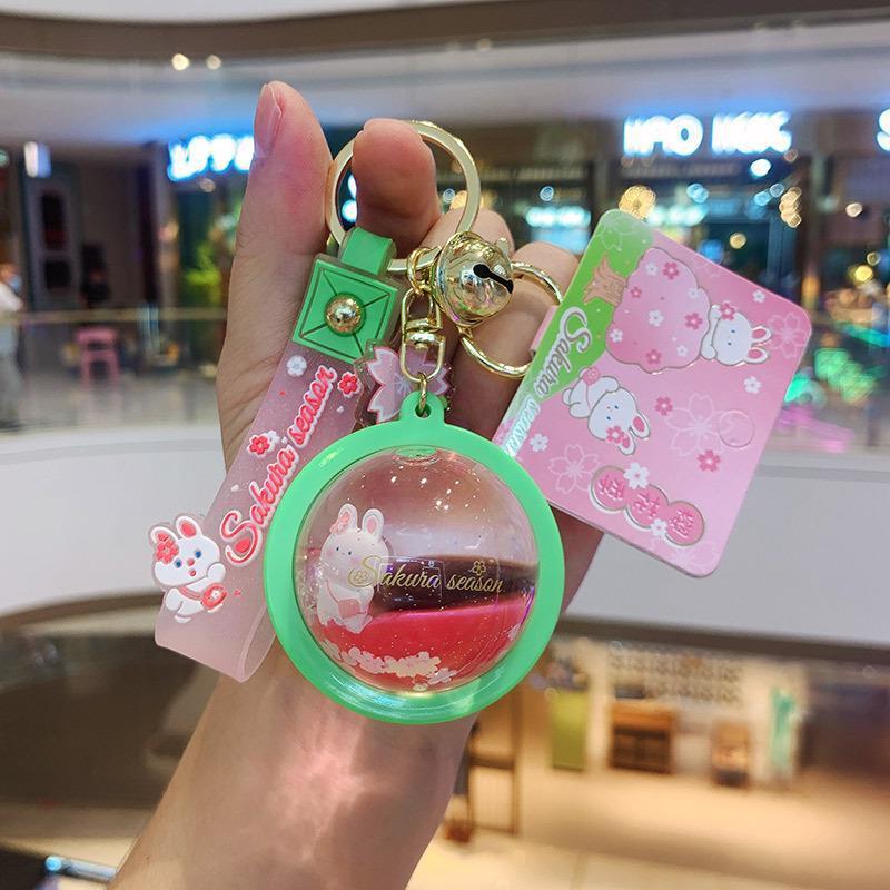 Fashionable Acrylic Pendant Keychain - Image 4