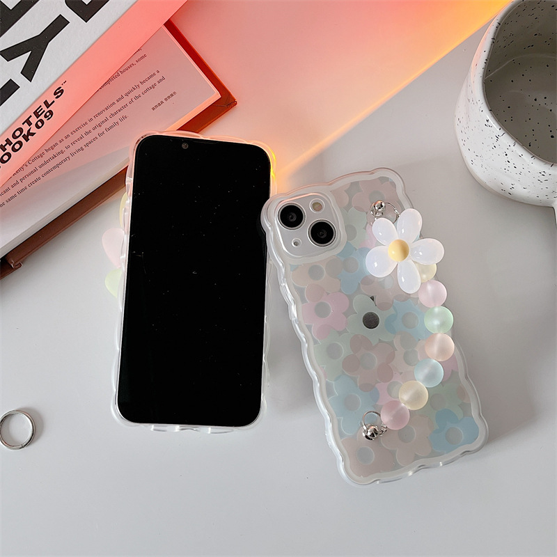 Love Flower Chain Phone Case - Image 5