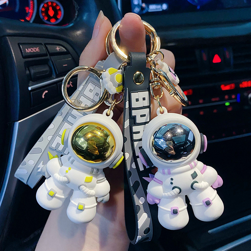 Cartoon Cool Astronaut Dripping Keychain - Image 6