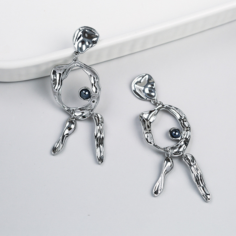 Retro Exaggerated Earrings For Women - Image 5