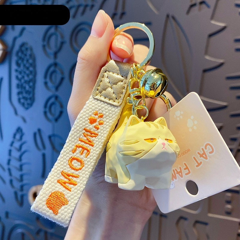 Cute Creative Resin Wood Carving Keychain - Image 4
