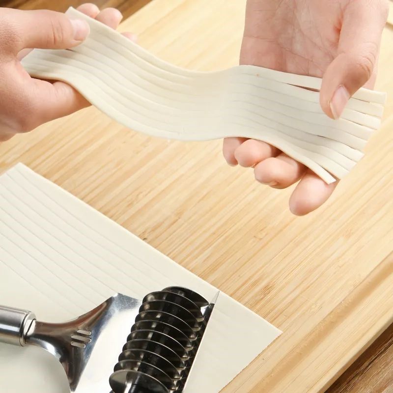 Stainless Steel Manual Noodle Cutter Roller - Image 3