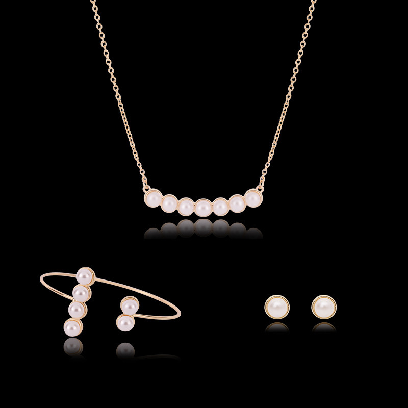 Pearl Necklace Earring Bracelet Set