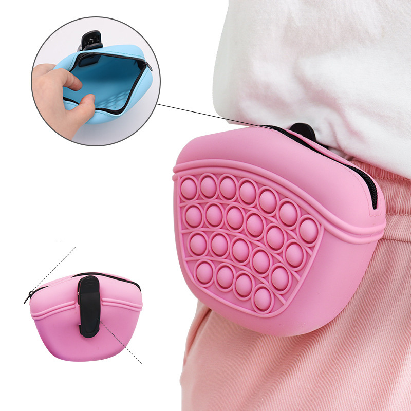 Silicone Treat Pouch Pet Training Bag - Image 9