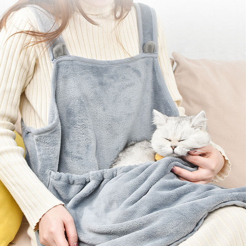 Non-Stick Cat Holding Arctic Velvet Fur Pet Bib - Image 6